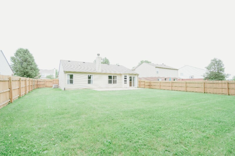 Building Photo - 5860 Newhall Dr