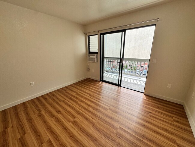 Building Photo - 98-660 Moanalua Loop 285
