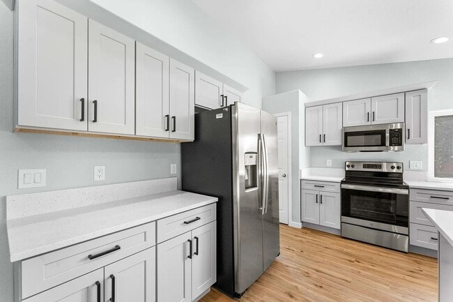 Building Photo - Charming Eagle Cul-de-Sac Retreat – 4 BR, ...
