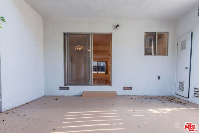 Building Photo - 1814 9th St