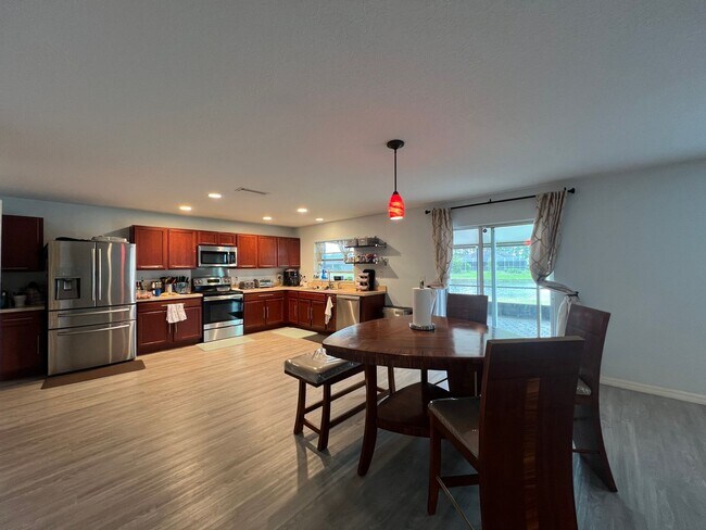 Building Photo - Updated 4 Bedroom, 3 1/2-bathroom home