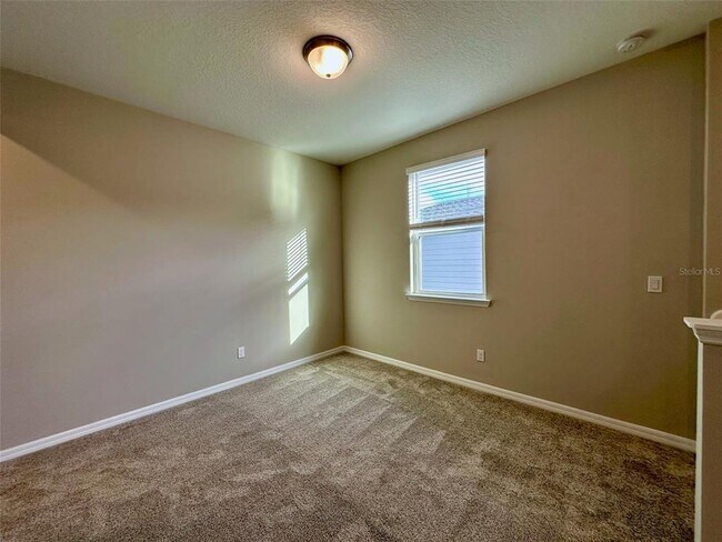 Building Photo - 4869 Lacewing Dr