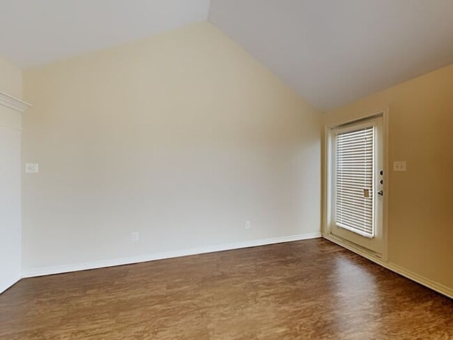 Building Photo - 3013 S Fork Dr