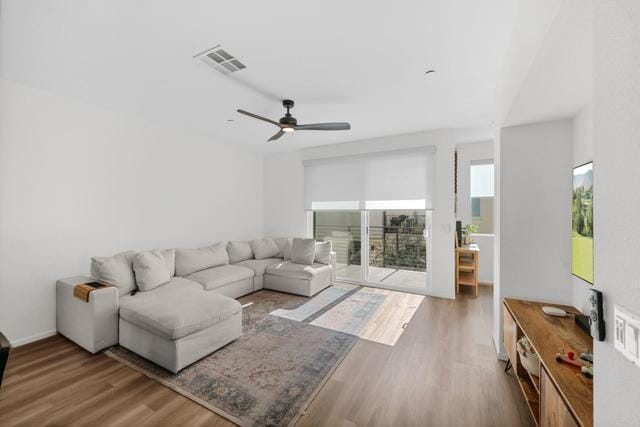 Building Photo - 5485 Seacliff Pl