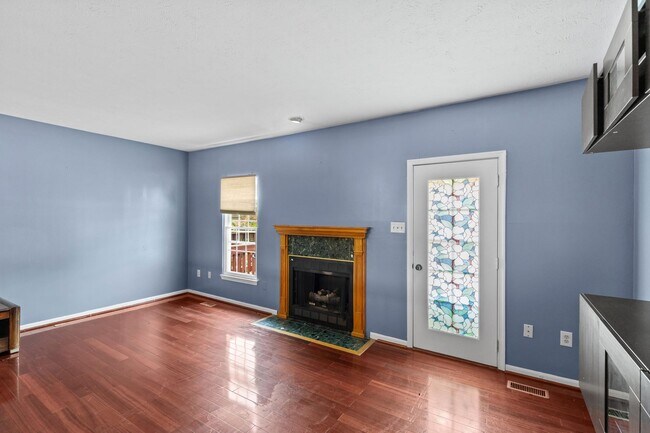 Building Photo - 5411 Castlestone Dr