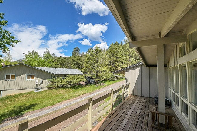 Building Photo - 27828 Fireweed Dr