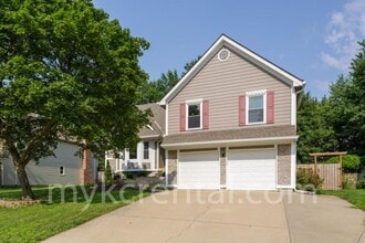 Building Photo - 2024 S Downing St