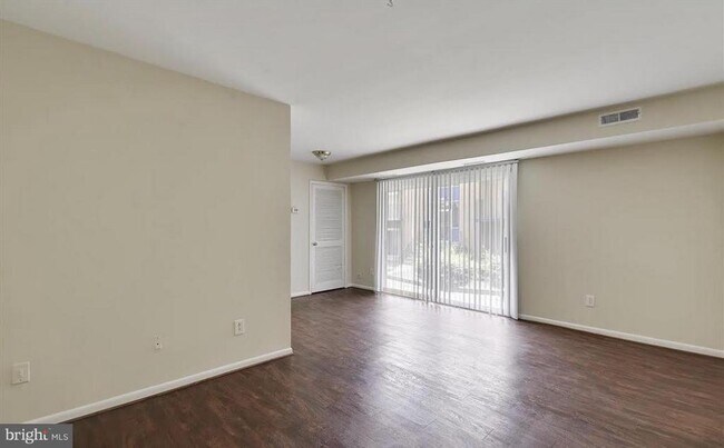 Building Photo - 3408 25th St S