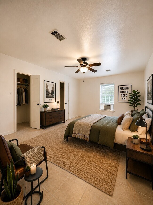 Building Photo - 9009 Tavenor Ln