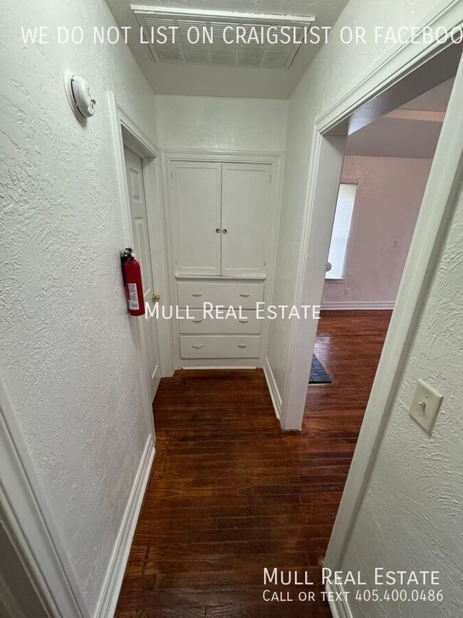 Building Photo - 540 NW 49th St