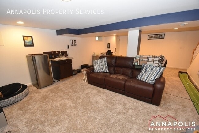 Building Photo - 206 Dauntsey Dr