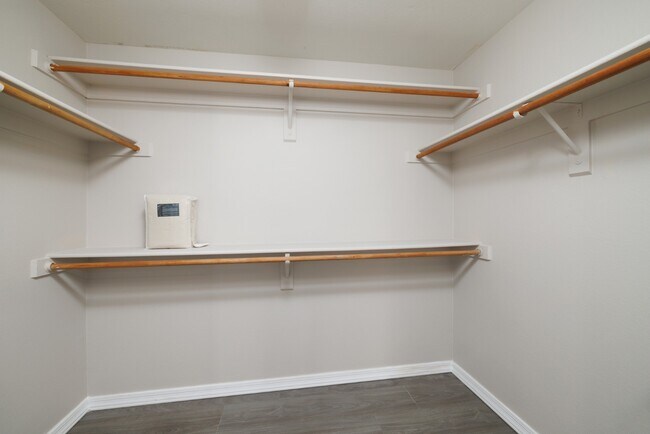 Building Photo - 10410 N Cave Creek Rd