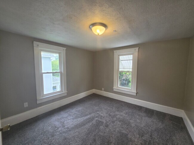 Building Photo - 2279 13th St SW