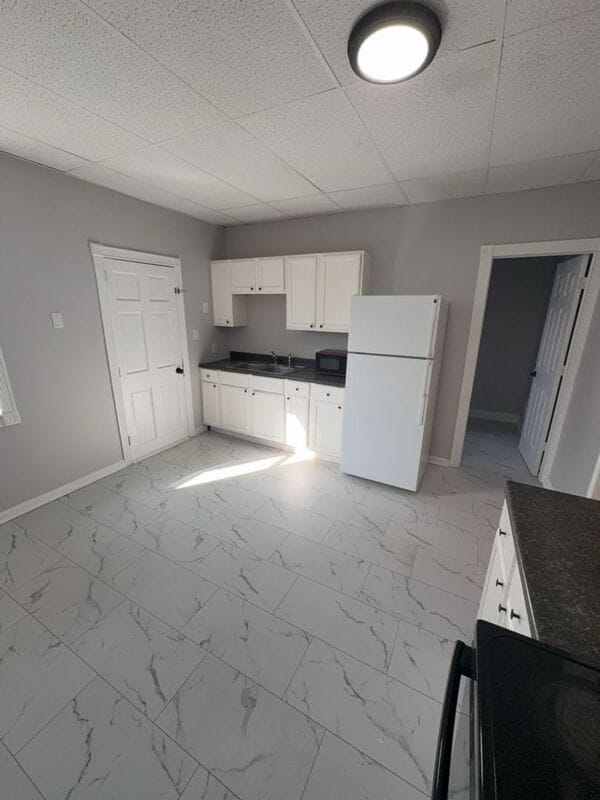 Building Photo - 746-748 River Street