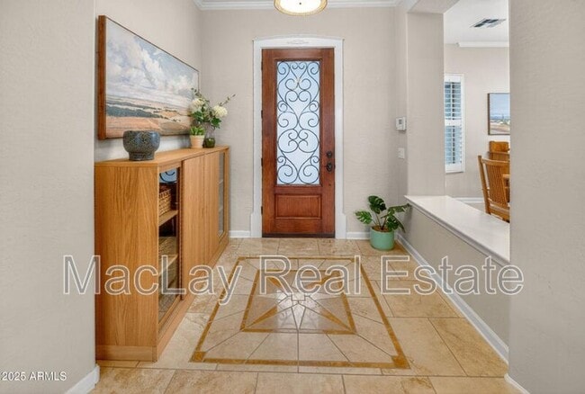 Building Photo - 527 E Tonto Dr