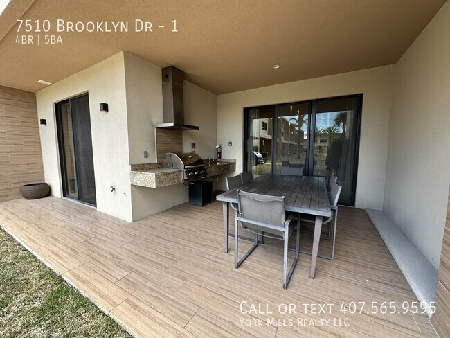 Building Photo - 7510 Brooklyn Dr