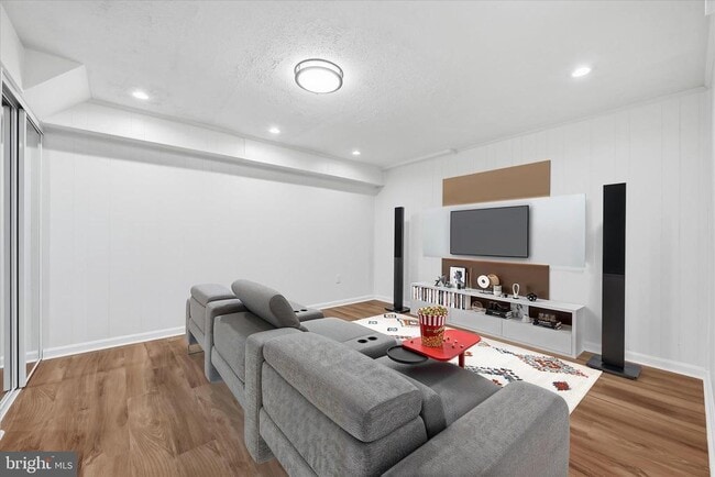 Building Photo - 9500 Windbeat Way