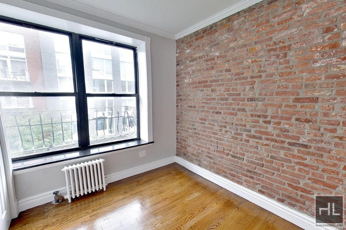 Building Photo - East 13th Street