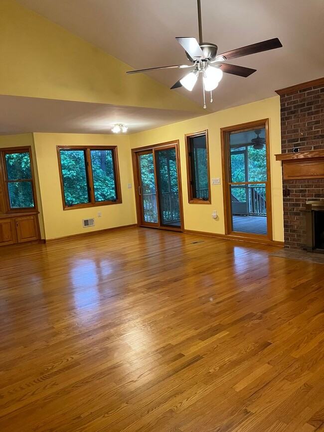 Building Photo - Gilbert - Call Lexington Office 803-359-0793