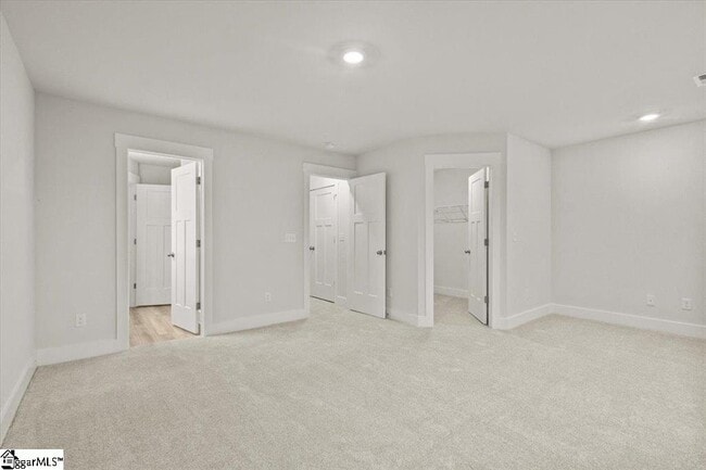 Building Photo - 604 Harebell Wy