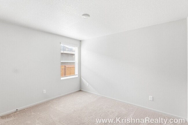 Building Photo - 5 BD | 3 BA | Brand New Construction | East Park Village | Salem Home!