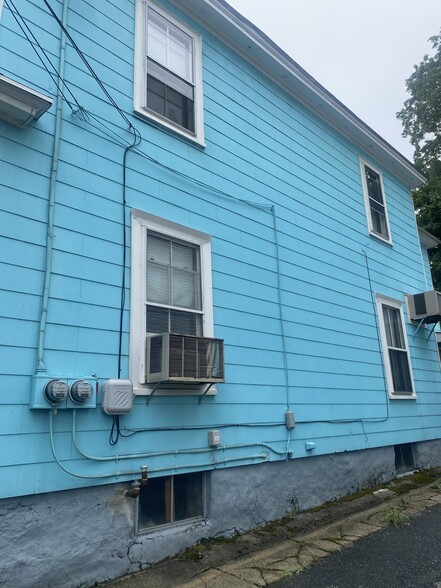 Primary Photo - 39 Saint James St