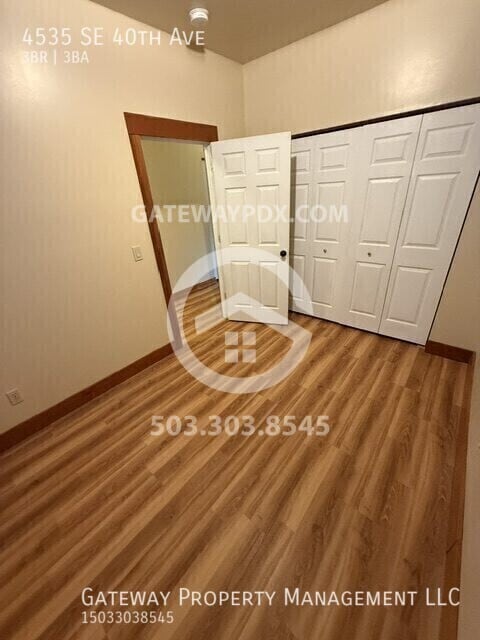 Building Photo - 4535 SE 40th Ave