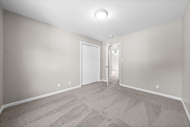 Building Photo - 3792 McAllister Dr