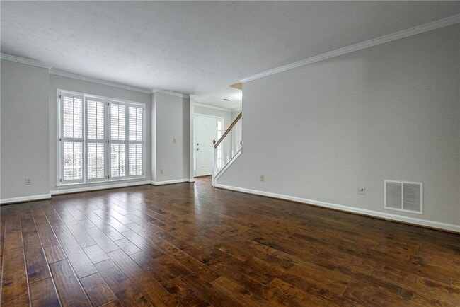 Building Photo - 8895 Club River Dr