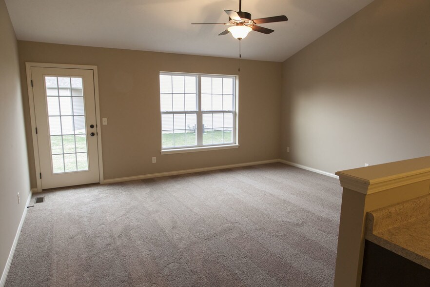 Living Room - 3612 Chardonnay Ct