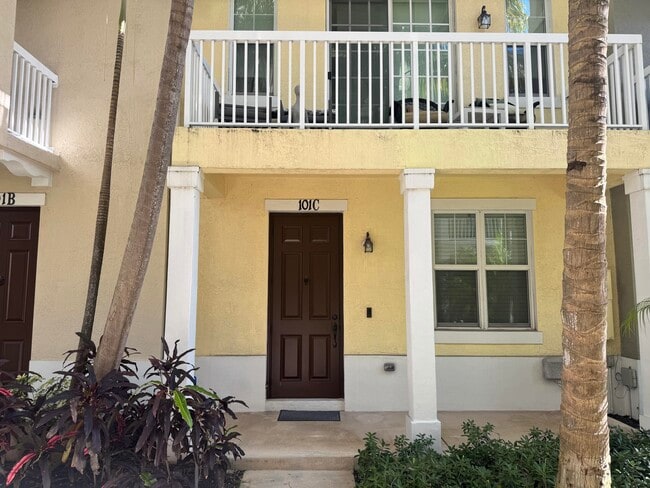 Building Photo - 101 E Coda Cir