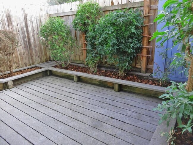 Building Photo - 1375 Grant Ave