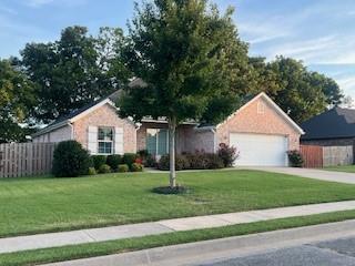 Building Photo - 457 Concho St