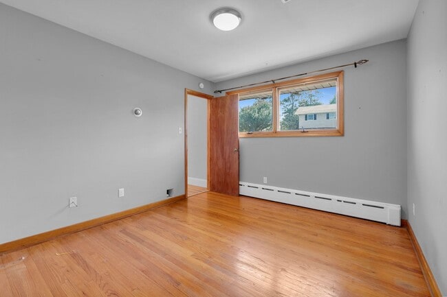 Building Photo - Charming 2-Bedroom Home in the Heart of Ca...