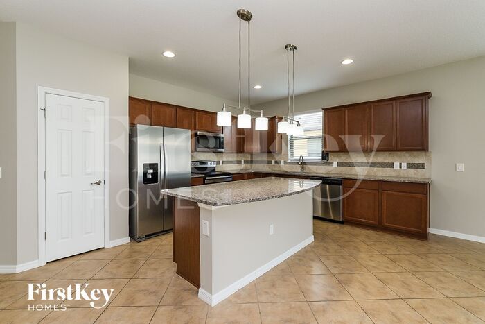 Building Photo - 8741 Hinsdale Heights Dr