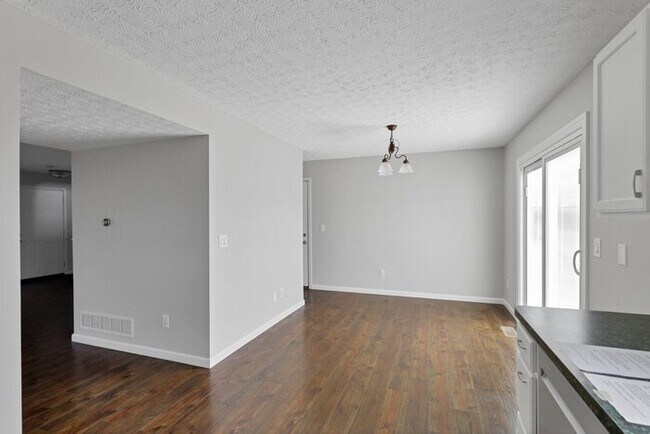 Building Photo - Pataskala Ridge Home