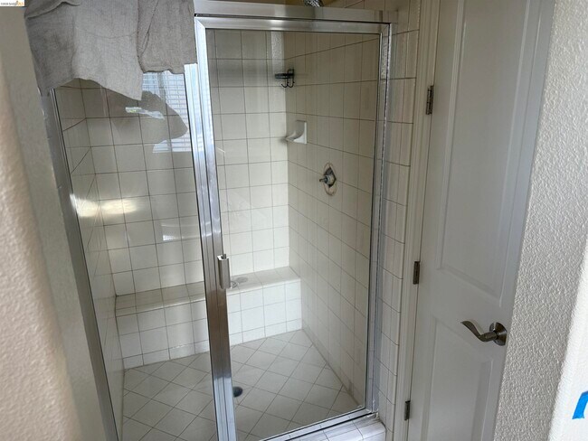 Building Photo - 5107 Fern Ridge Cir