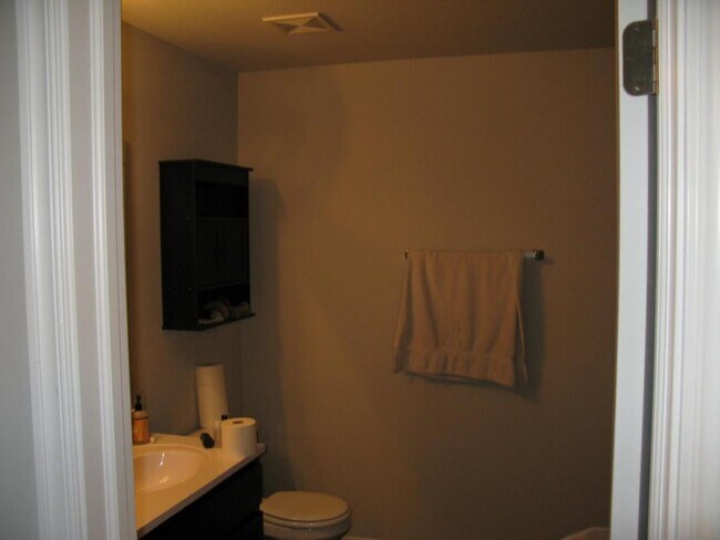 Building Photo - 3540 SE 96th St