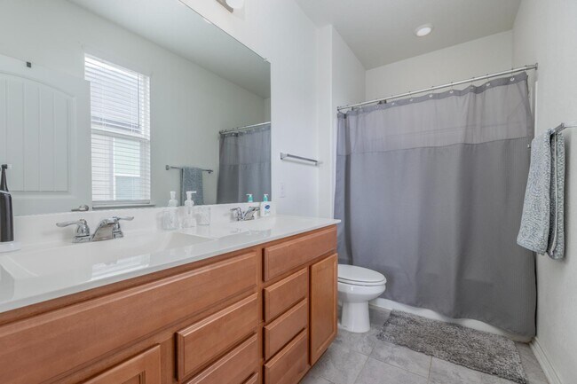 Building Photo - 6422 Hibiscus Falls