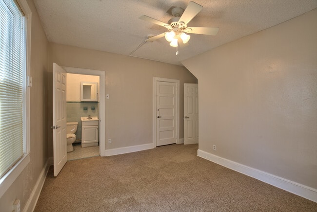 Building Photo - 2bd/2ba in MIDTOWN