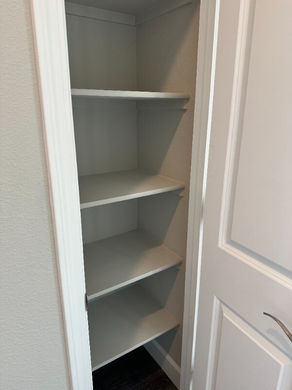 Building Photo - 3040 Vaughn Wy