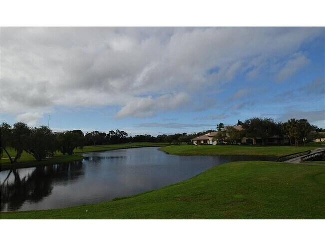 Peaceful Community - 3014 SW Westlake Cir