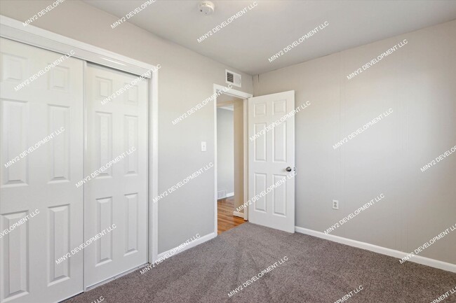 Building Photo - Charming 3-bedroom home on Lauren Ave. in ...