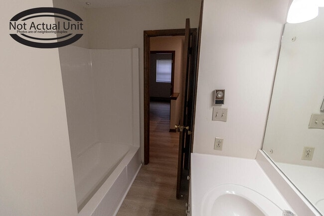 Building Photo - 3314 Belle Meade Dr