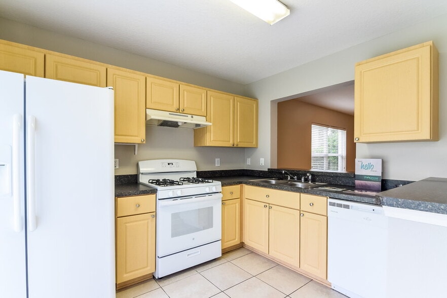 Building Photo - 5822 Wrenwater Dr