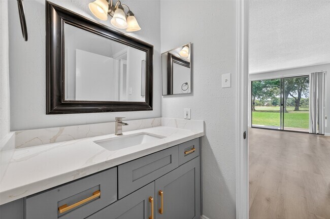Building Photo - 8205 Sands Point Dr
