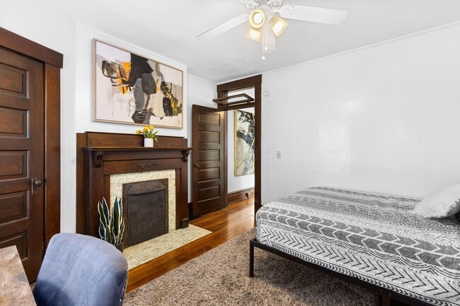 Building Photo - 726 Kerr St