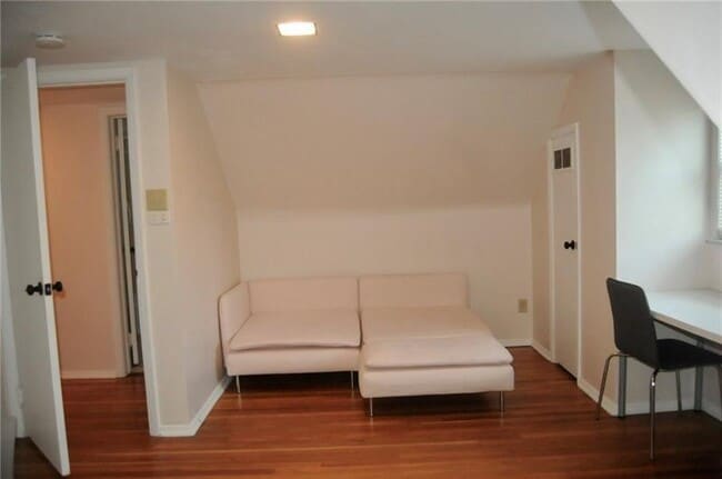 Building Photo - 249 Cirbus Ln