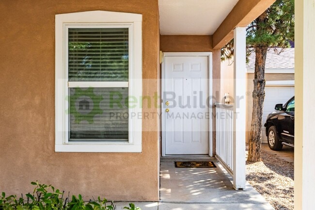 Building Photo - 10532 Ramah Dr NW