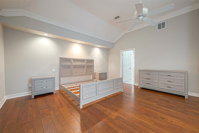 Building Photo - 66 Blooming Grove Ln